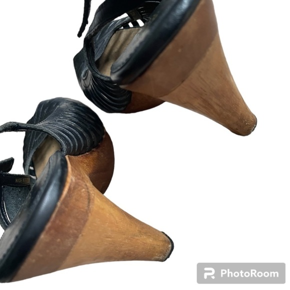 MICHAEL KORS | MICHAEL MK BLACK WOODE. STRAPY OPEN-TOE 5” HEELS, SIZE 6 - Picture 4 of 5